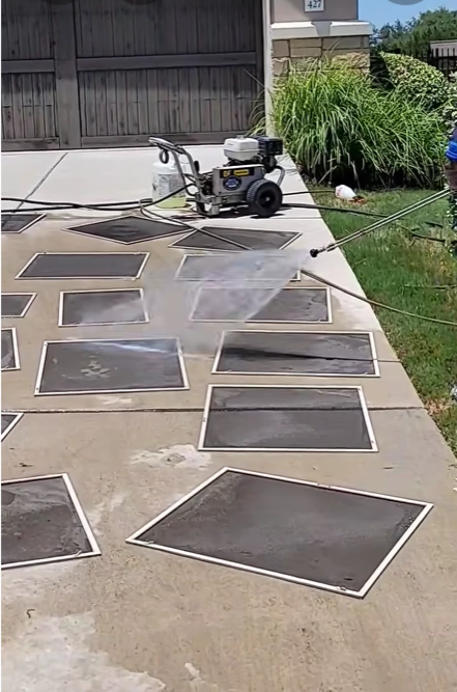 Window screen cleaning and rescreening in San Clemente